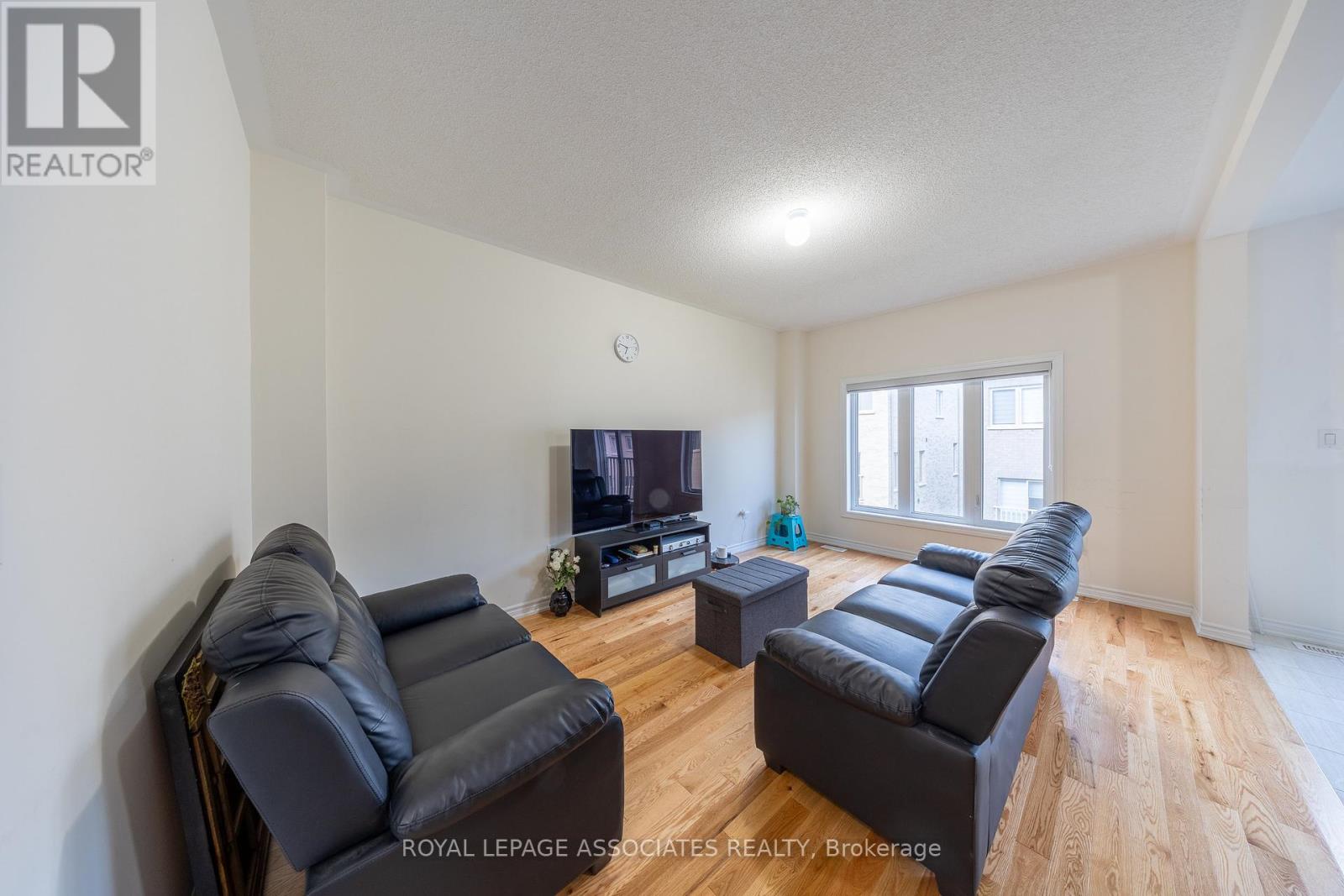 2529 Athena Path, Pickering, Ontario  L1X 0M4 - Photo 9 - E12313984