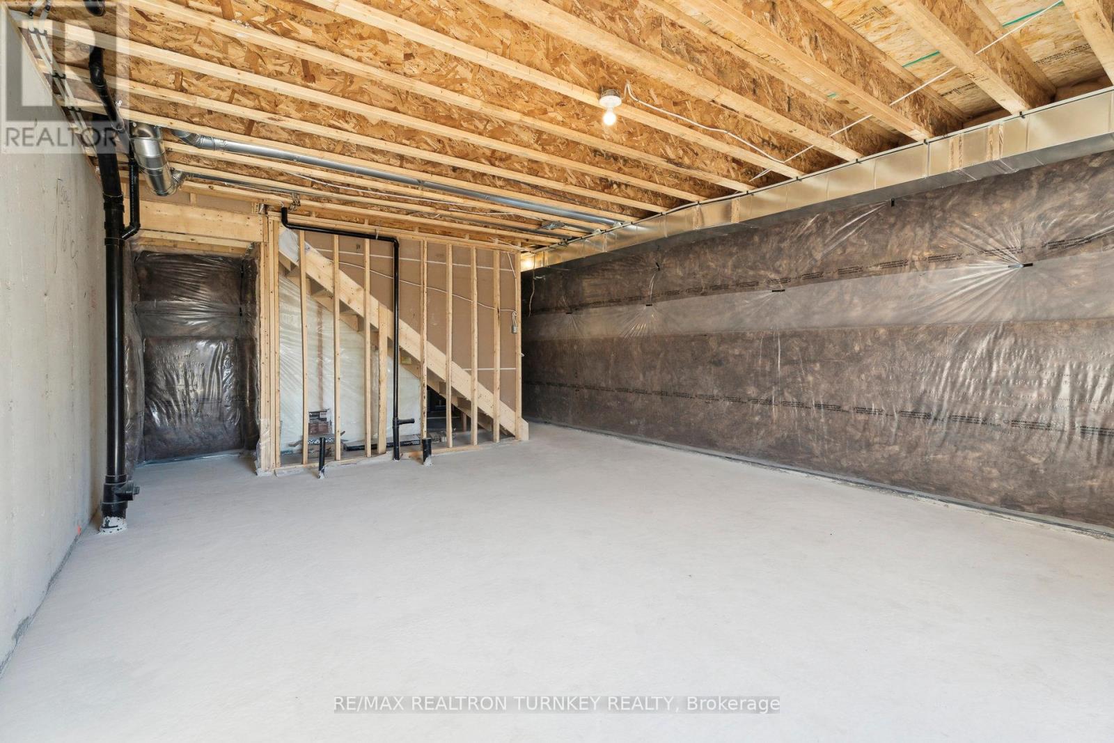 15 Ravenscraig Place, Innisfil (Cookstown), Ontario  L0L 1L0 - Photo 19 - N12313943