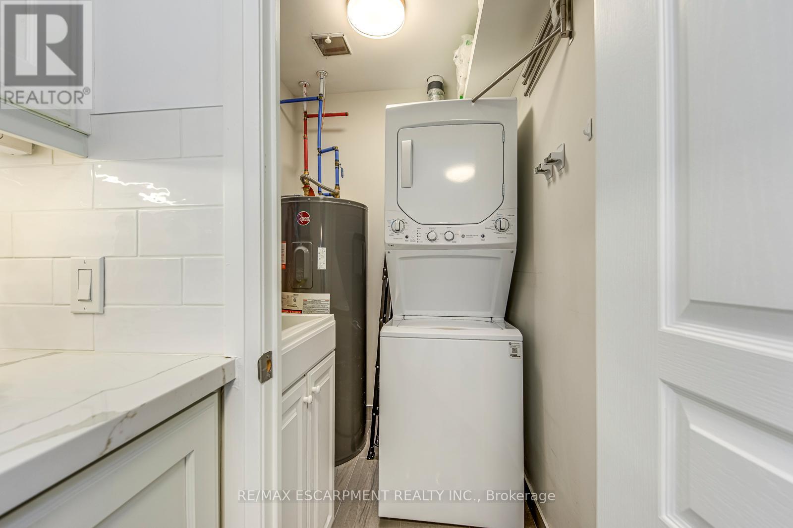 401 - 70 Stewart Street, Oakville, Ontario  L6K 1X5 - Photo 19 - W12313942