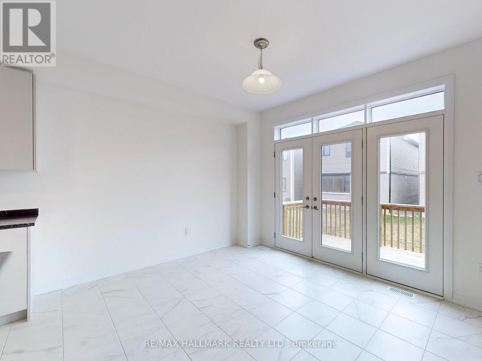 40 Velvet Way, Thorold, Ontario  L2V 0P3 - Photo 14 - X12313969
