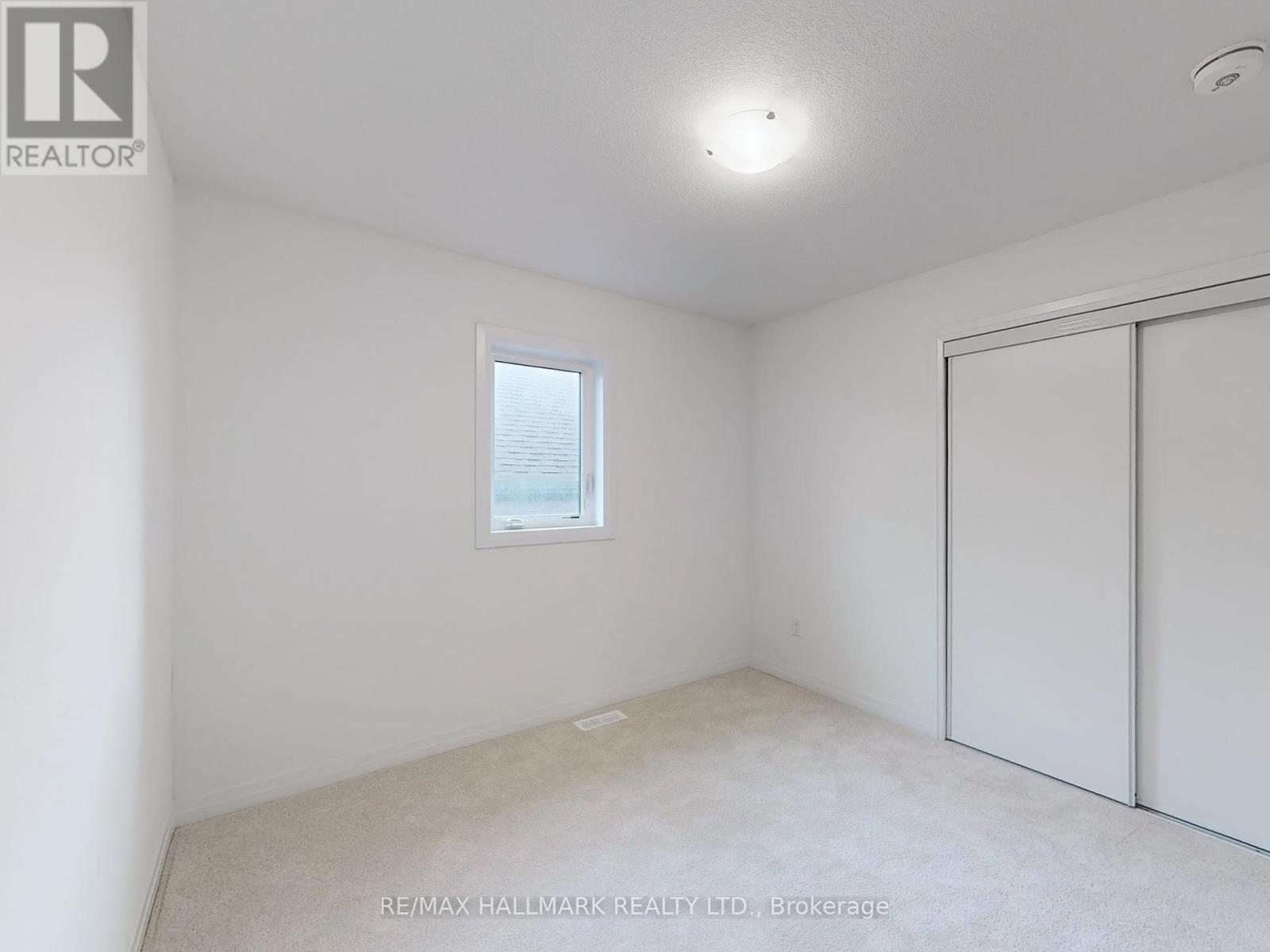 40 Velvet Way, Thorold, Ontario  L2V 0P3 - Photo 38 - X12313969
