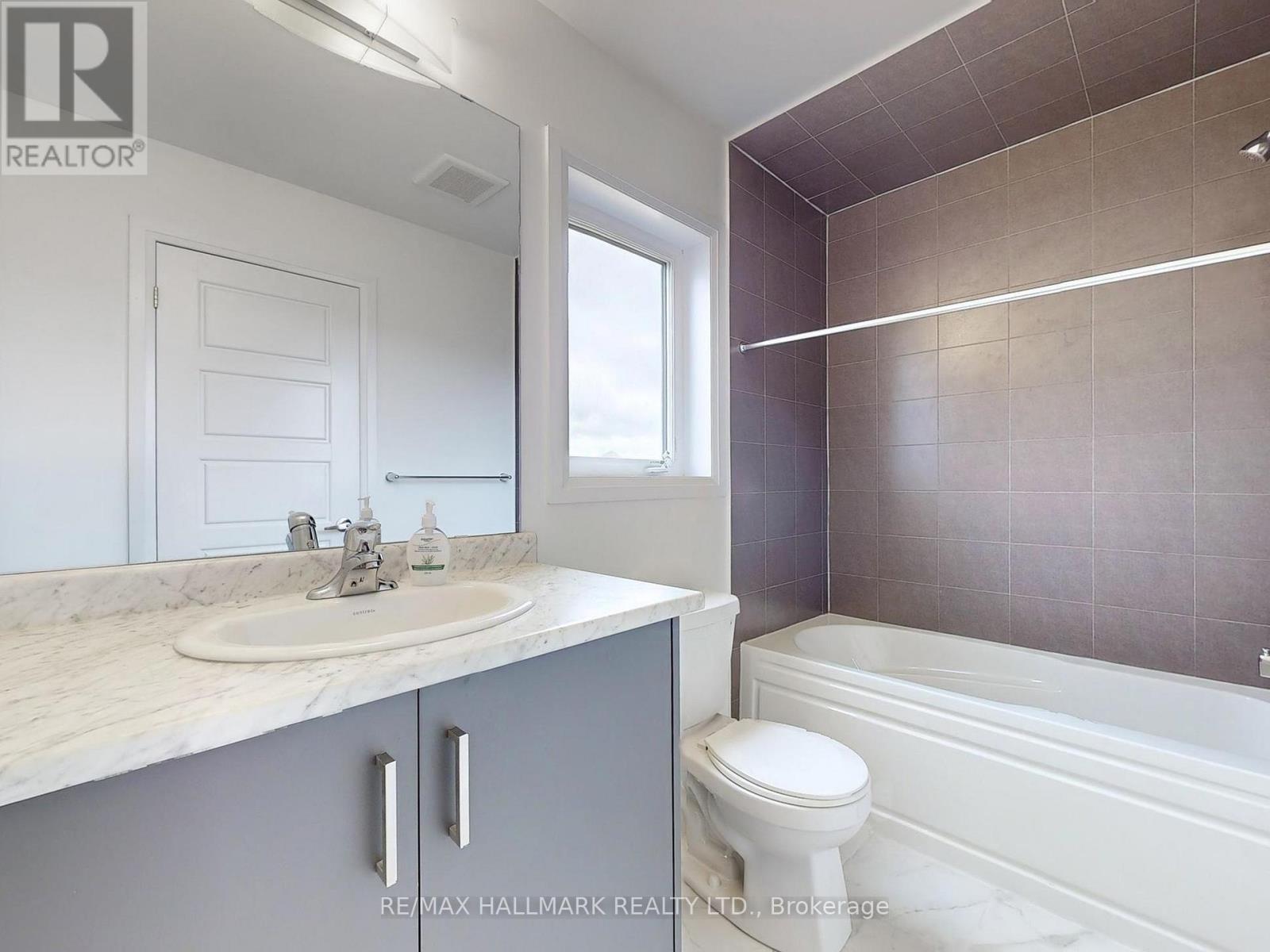 40 Velvet Way, Thorold, Ontario  L2V 0P3 - Photo 40 - X12313969