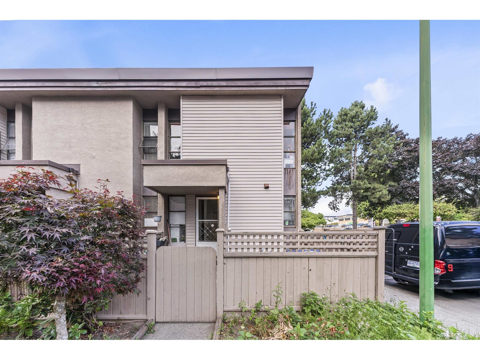 76 13756 Central Avenue, Surrey, British Columbia  V3T 1R9 - Photo 1 - R3031309