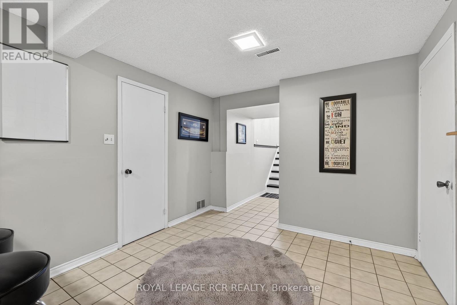 21 Crown Crescent, Bradford West Gwillimbury, Ontario  L3Z 2M7 - Photo 32 - N12314011