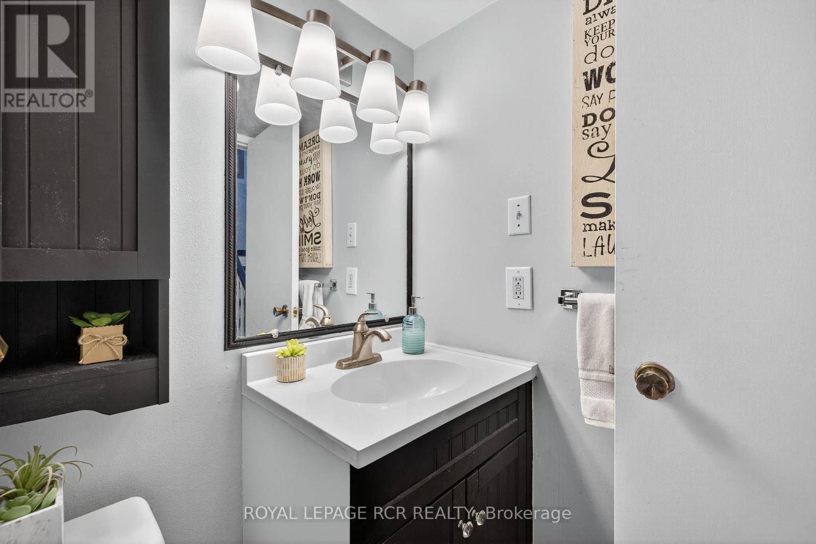 21 Crown Crescent, Bradford West Gwillimbury, Ontario  L3Z 2M7 - Photo 34 - N12314011