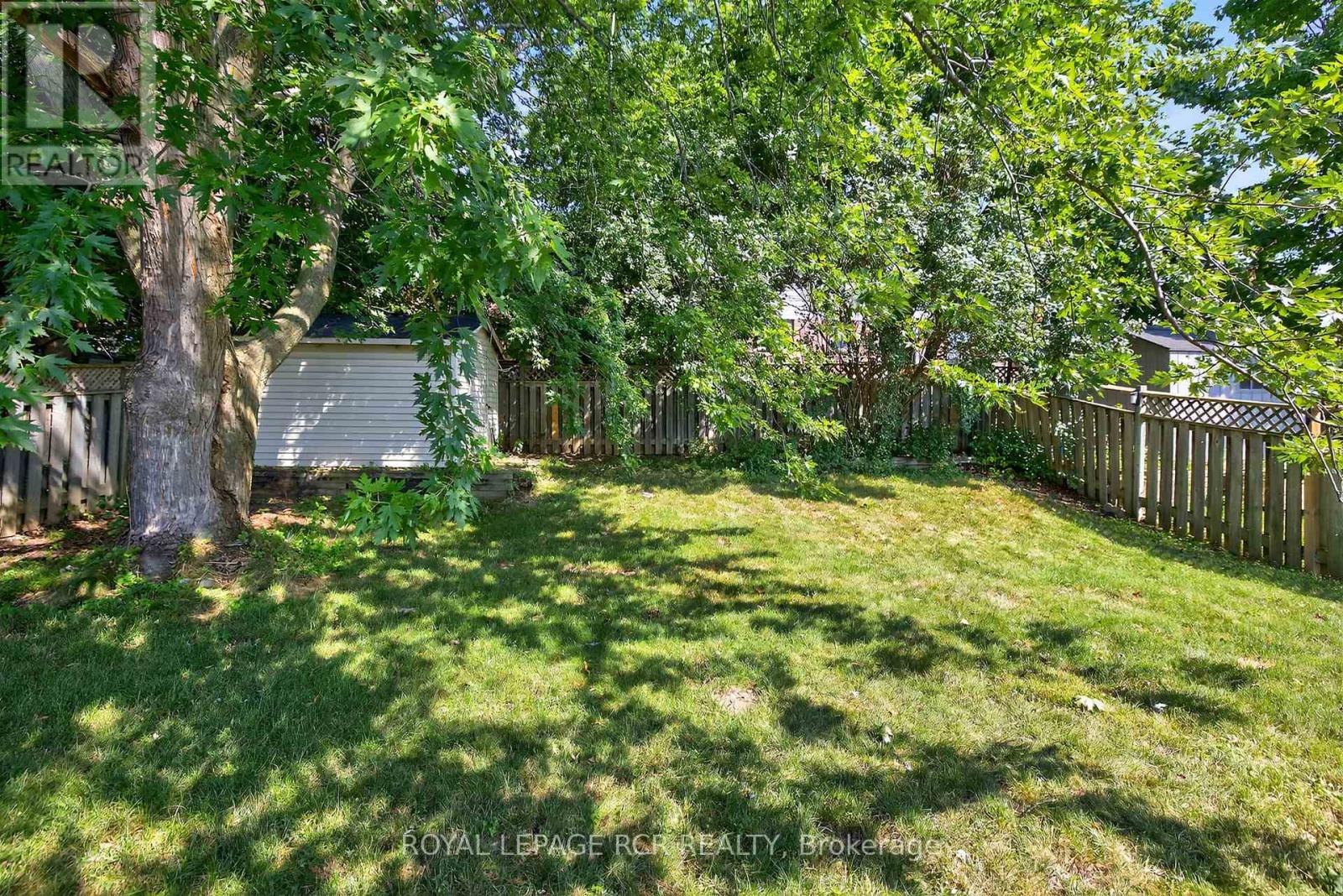 21 Crown Crescent, Bradford West Gwillimbury, Ontario  L3Z 2M7 - Photo 44 - N12314011