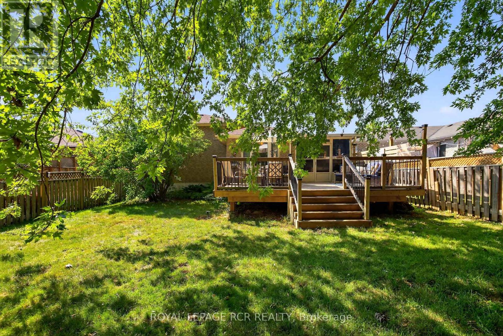 21 Crown Crescent, Bradford West Gwillimbury, Ontario  L3Z 2M7 - Photo 46 - N12314011