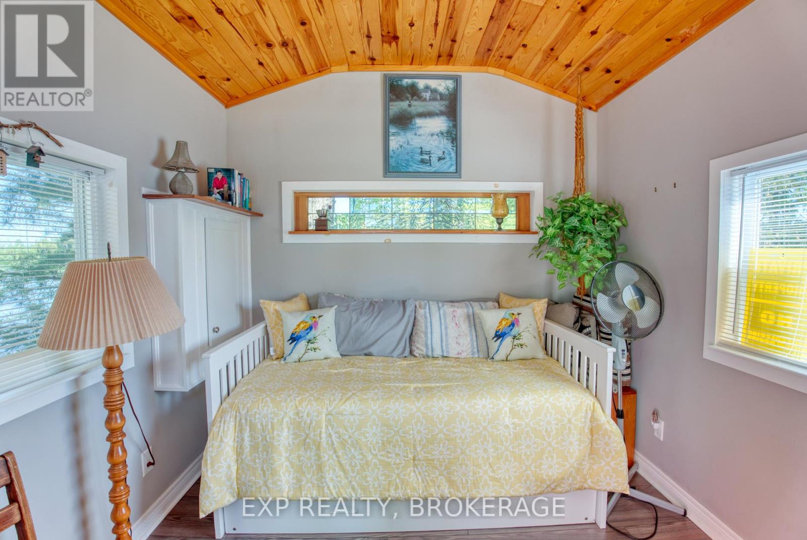 832 Sharbot Lake, Frontenac, Ontario  K0H 2E0 - Photo 32 - X12314065
