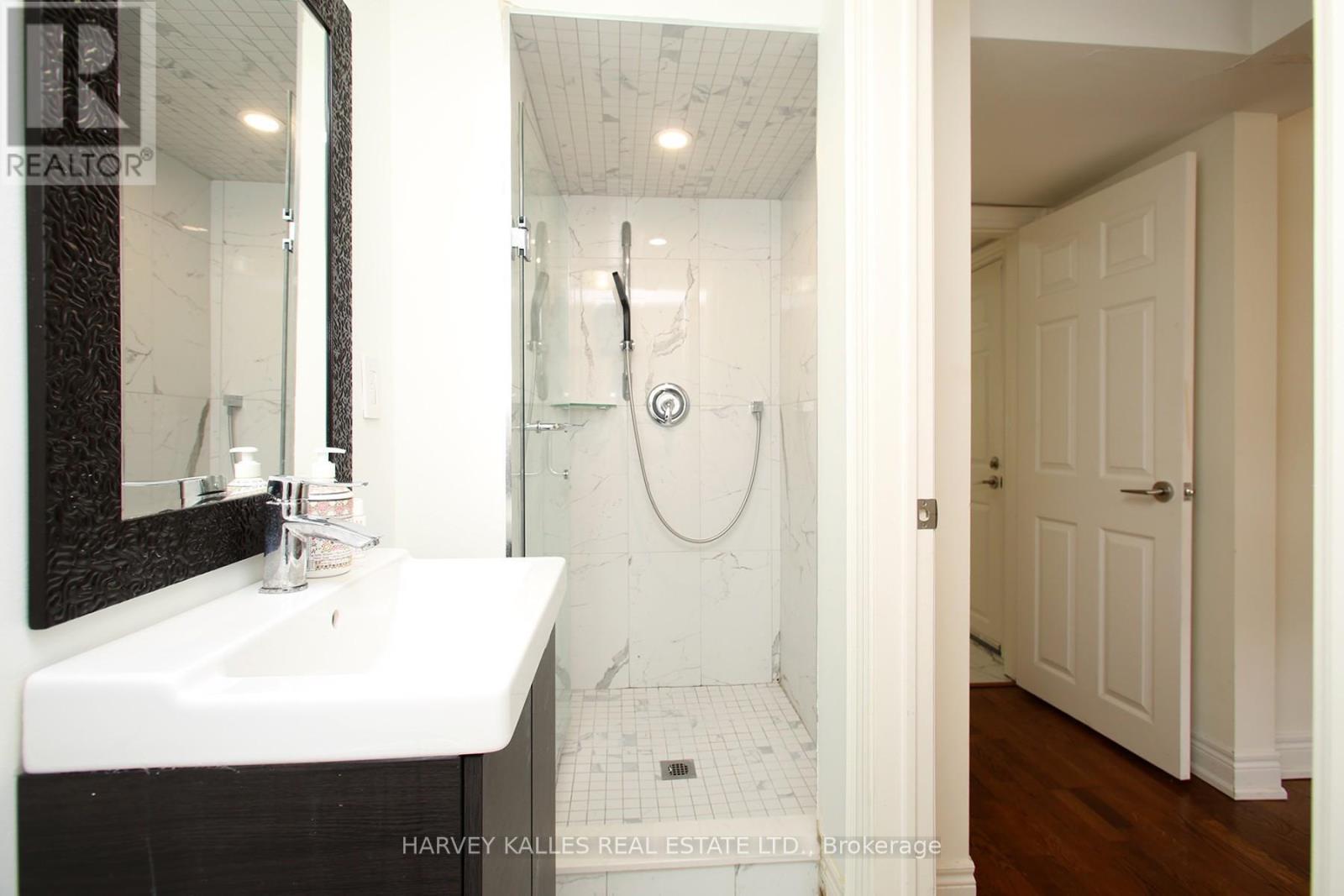 140 Wedgewood Drive, Toronto, Ontario  M2M 2H7 - Photo 21 - C12311149