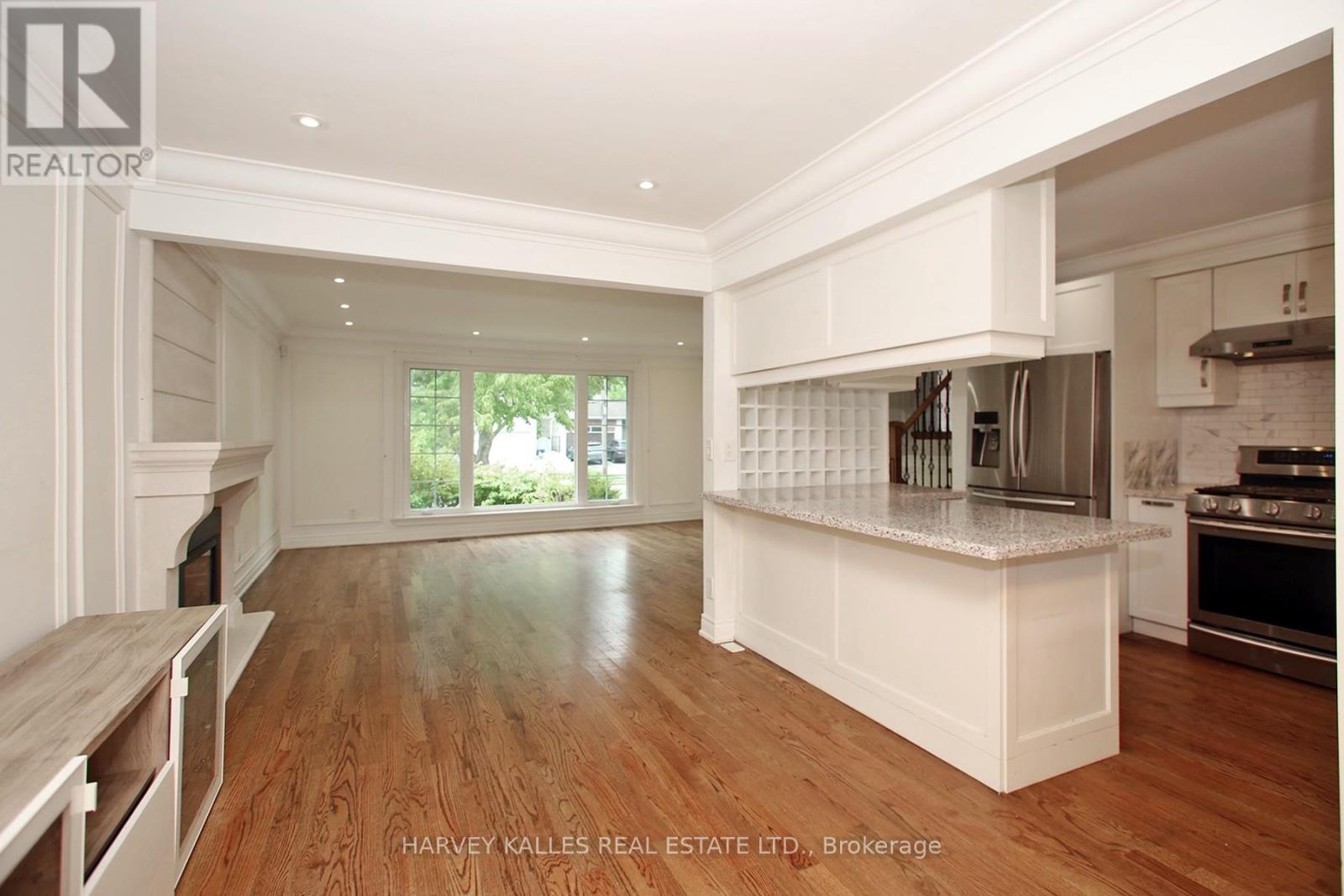 140 Wedgewood Drive, Toronto, Ontario  M2M 2H7 - Photo 4 - C12311149
