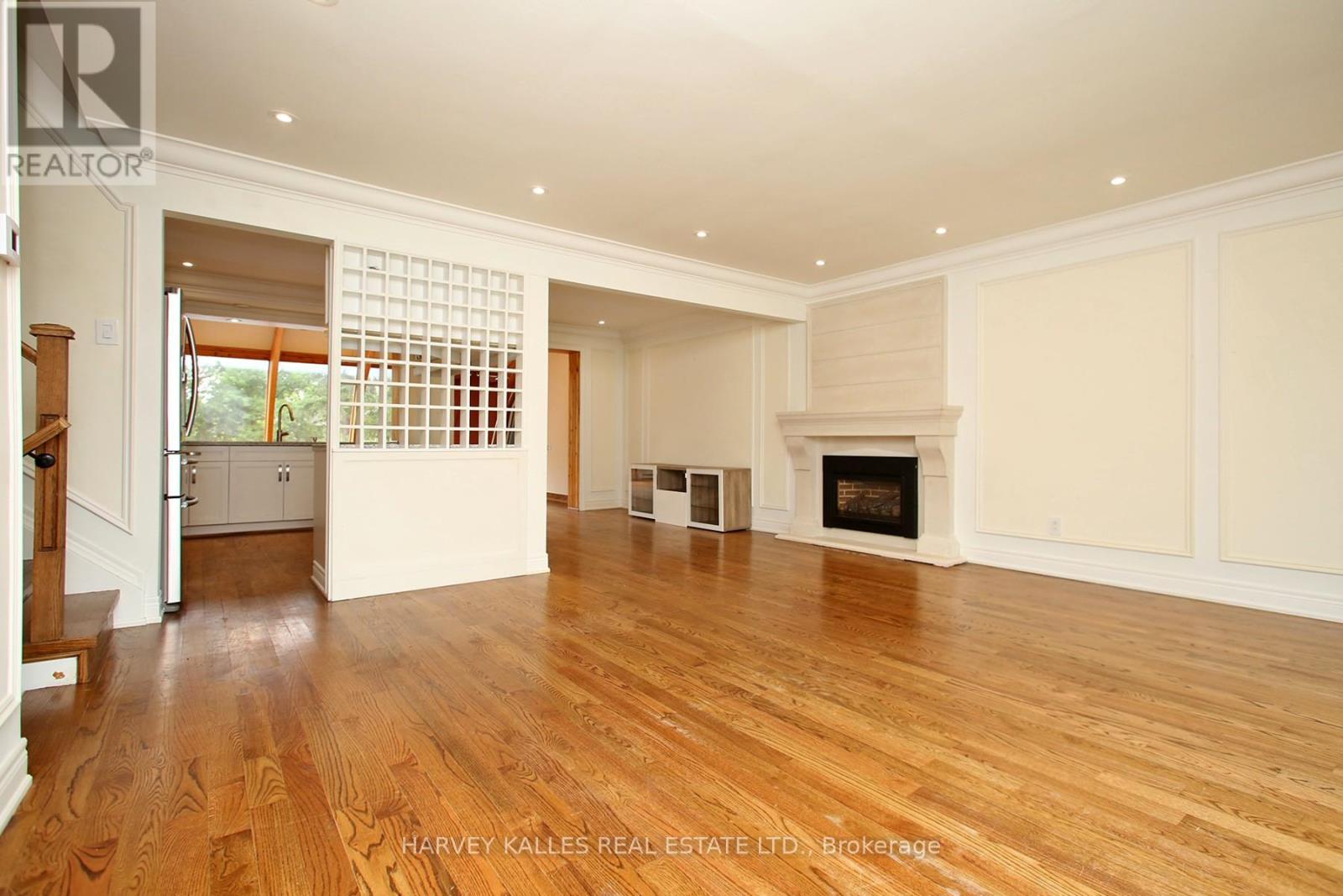 140 Wedgewood Drive, Toronto, Ontario  M2M 2H7 - Photo 5 - C12311149