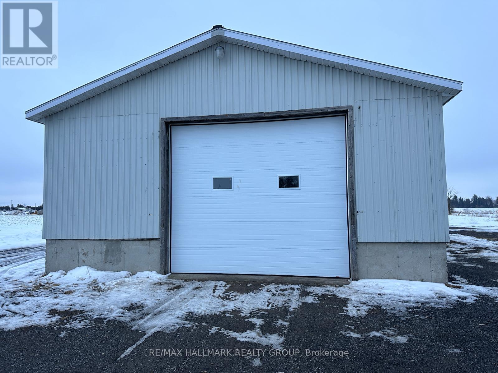 1093 Wall Road, Ottawa, Ontario  K4B 1H8 - Photo 2 - X12314028