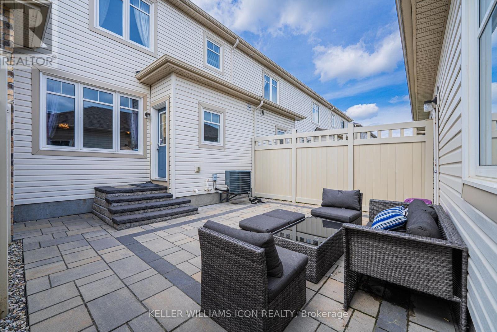 Property at 246 LONGFIELDS DRIVE image 4