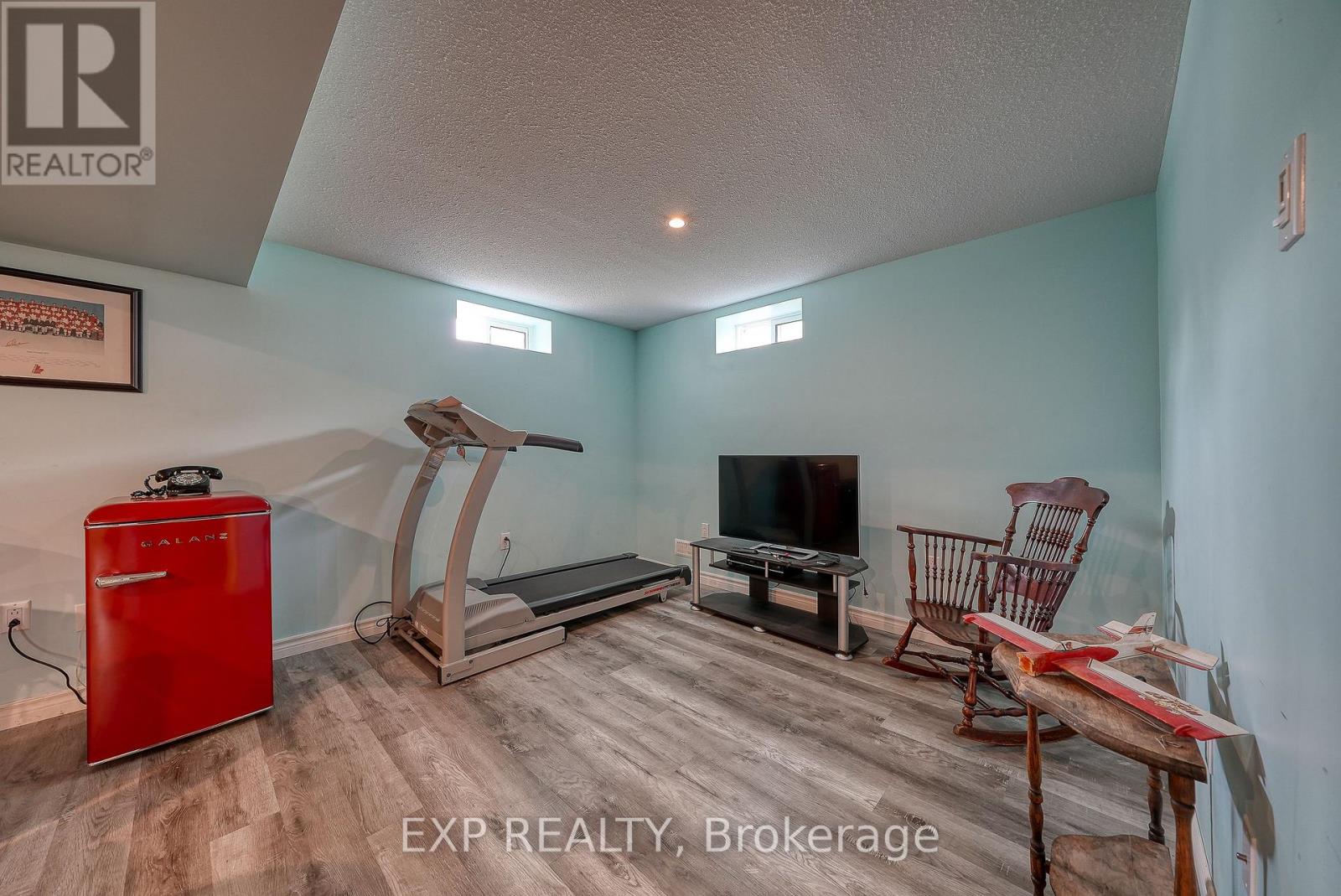 193 Centennial Avenue S, Central Elgin, Ontario  N5R 5B3 - Photo 27 - X12297842