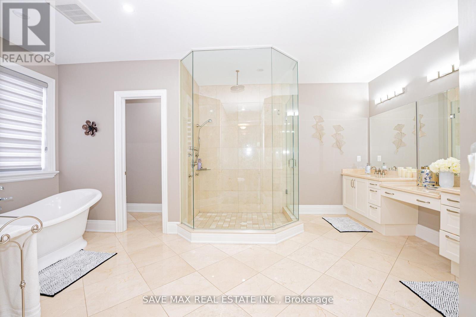 95 Sarracini Crescent, Vaughan, Ontario  L4L 3S9 - Photo 28 - N12314027