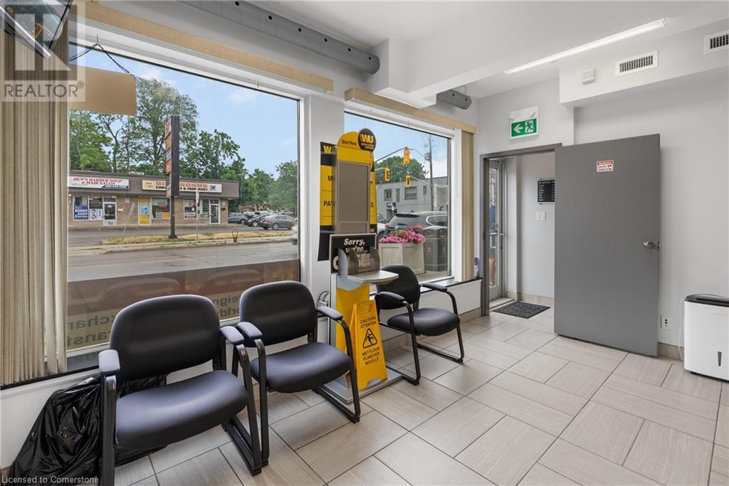 582 Upper James Street, Hamilton, Ontario  L9C 2Y6 - Photo 4 - 40748768