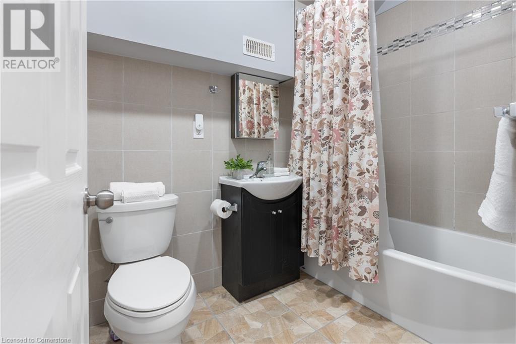 582 Upper James Street, Hamilton, Ontario  L9C 2Y6 - Photo 25 - 40748768