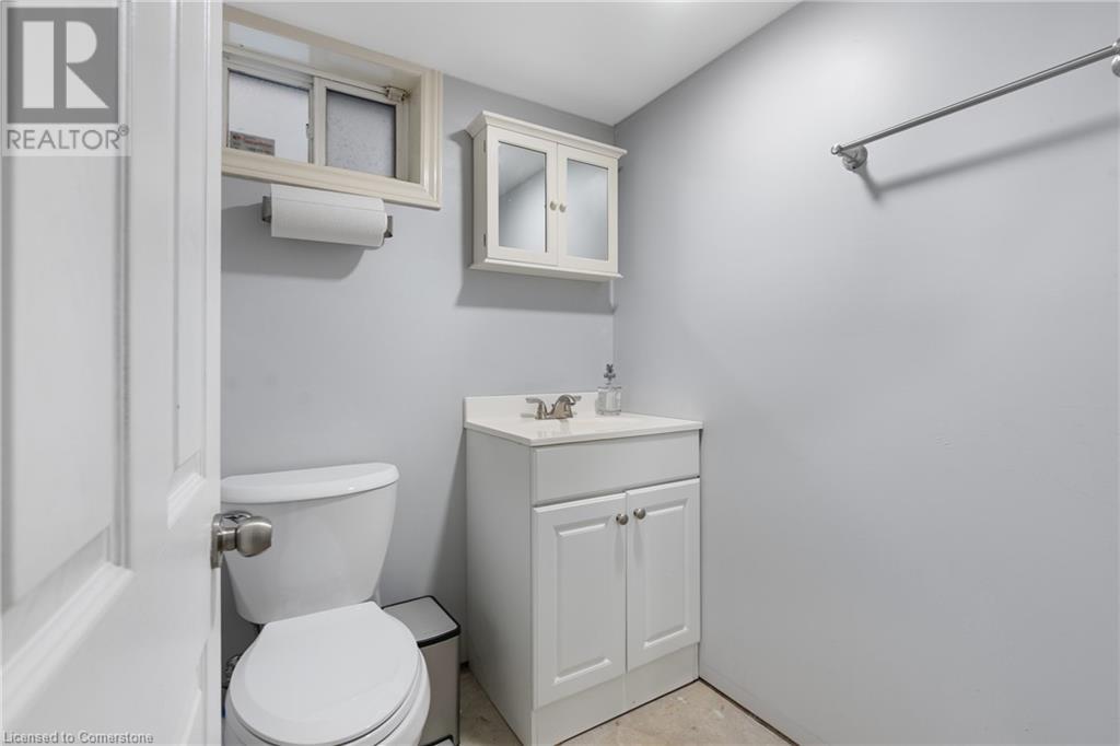 582 Upper James Street, Hamilton, Ontario  L9C 2Y6 - Photo 9 - 40748768