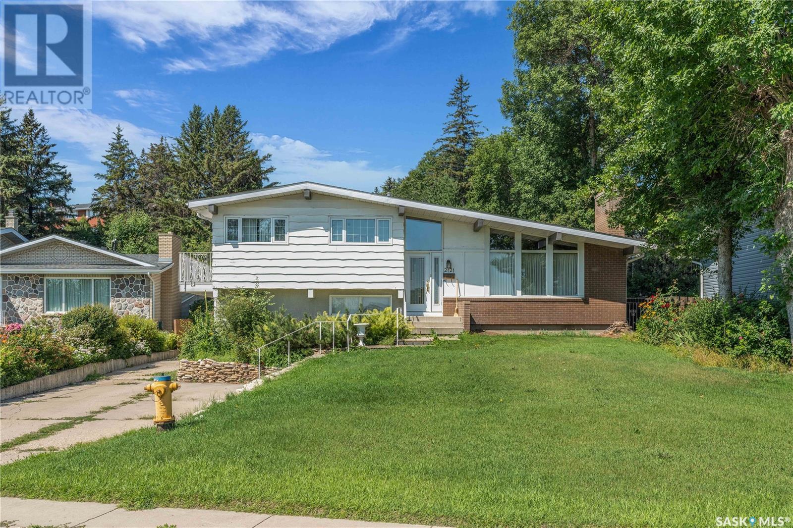 2121 Spadina Crescent E, Saskatoon, Saskatchewan  S7K 0C9 - Photo 1 - SK014131