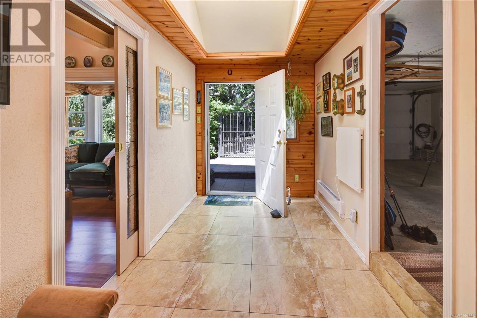 Property at 697 Crestwood Rd image 4