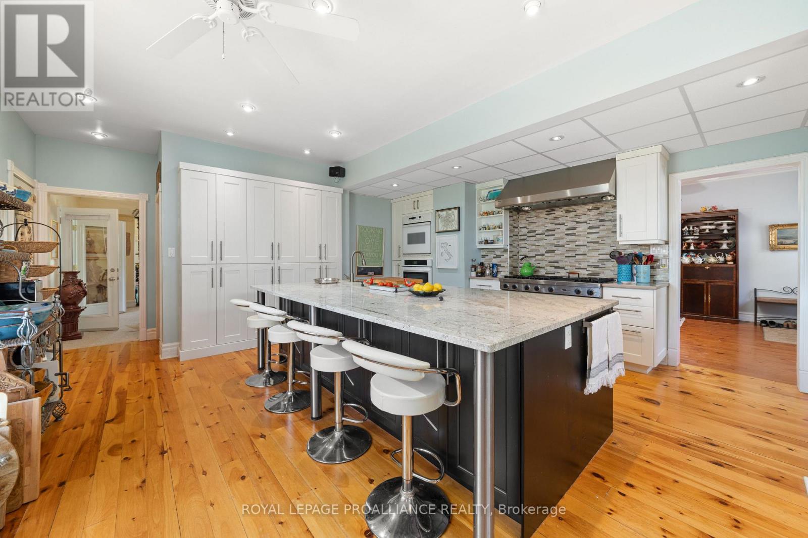 2925 County Road 10, Prince Edward County (South Marysburg Ward), Ontario  K0K 2P0 - Photo 18 - X12314107