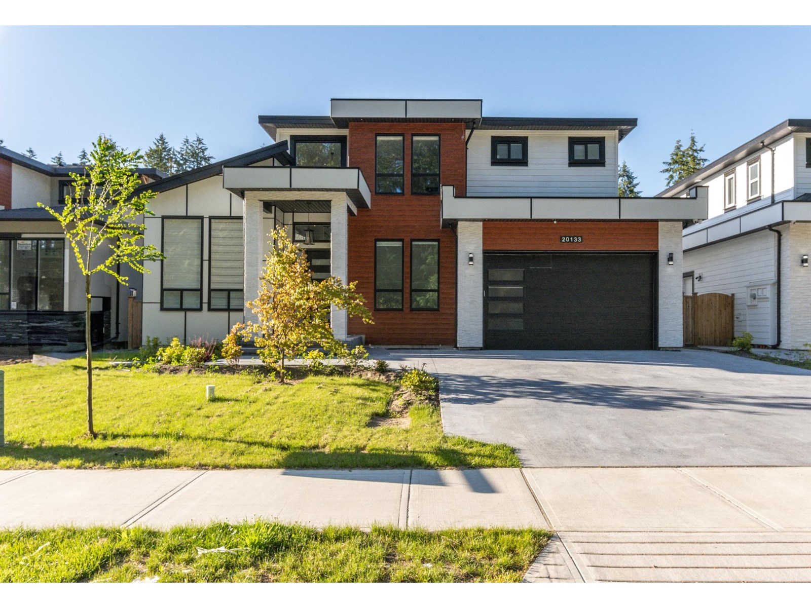 Property at 20133 27 AVENUE image 1