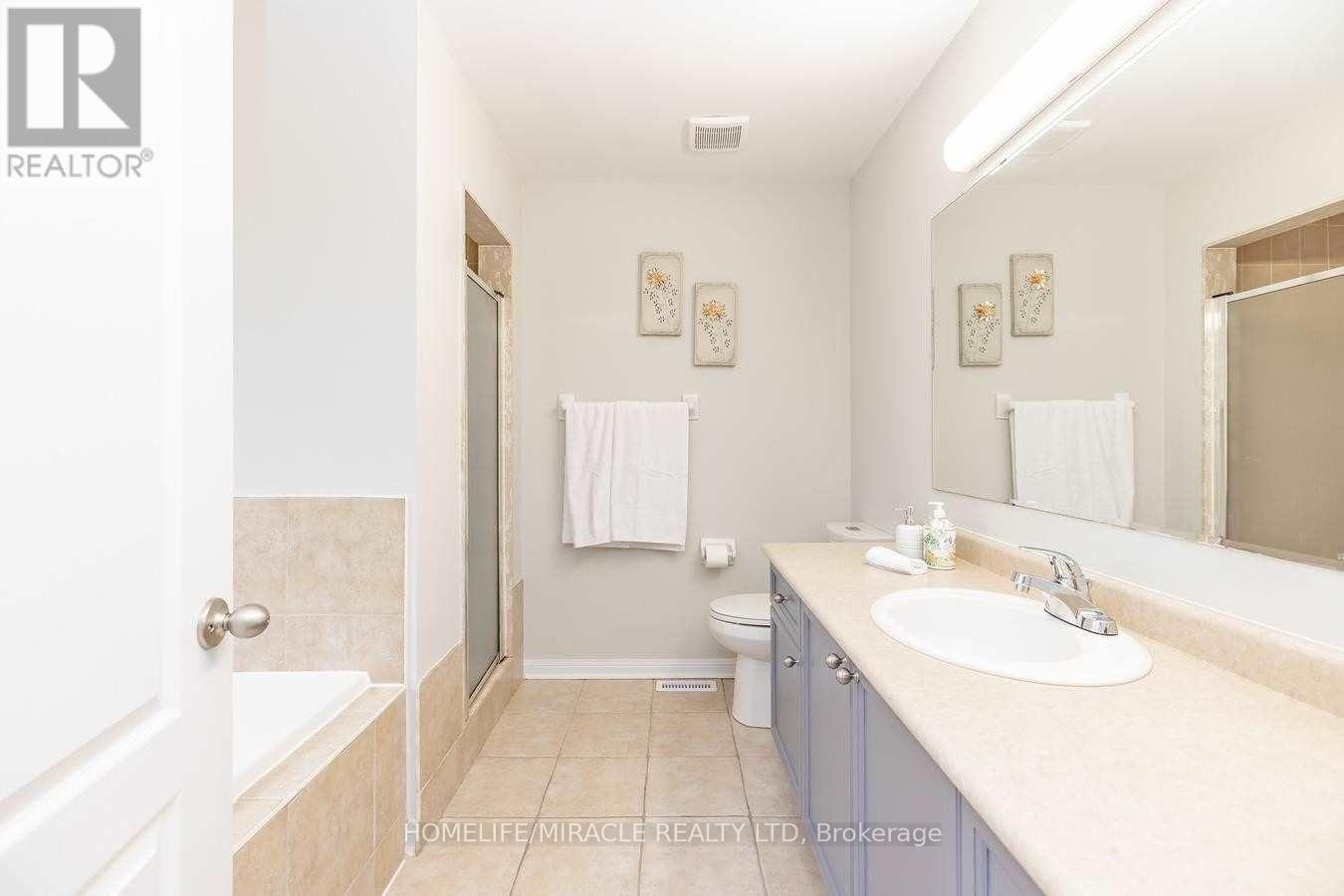 823 Shepherd Place, Milton, Ontario  L9T 6L8 - Photo 13 - W12314080