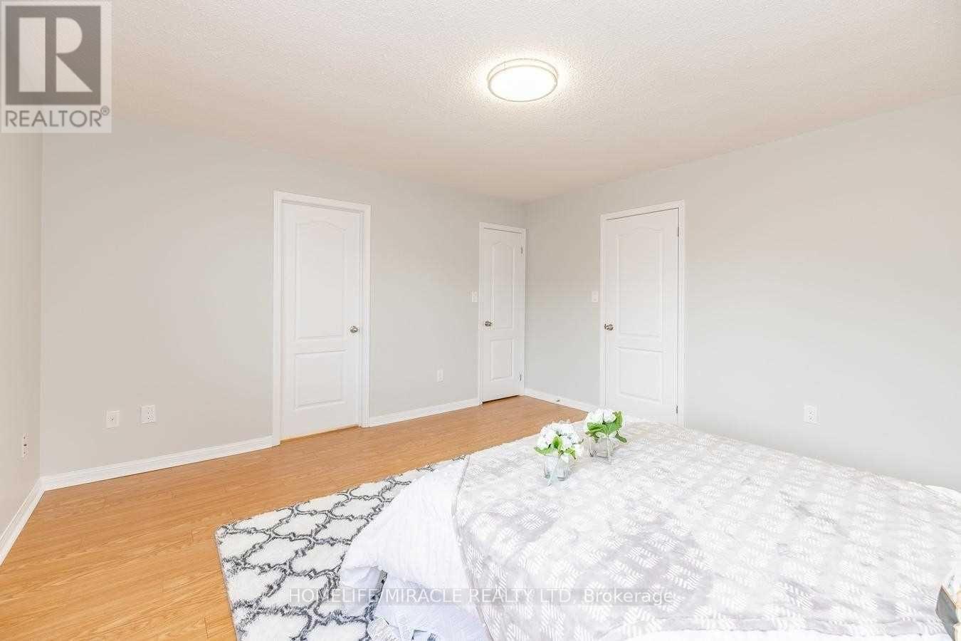 823 Shepherd Place, Milton, Ontario  L9T 6L8 - Photo 14 - W12314080