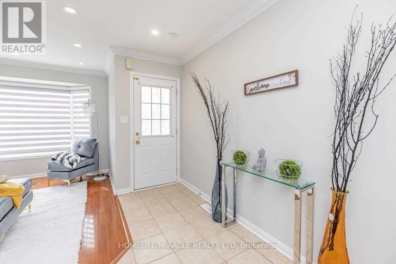 Property at 823 SHEPHERD PLACE image 3