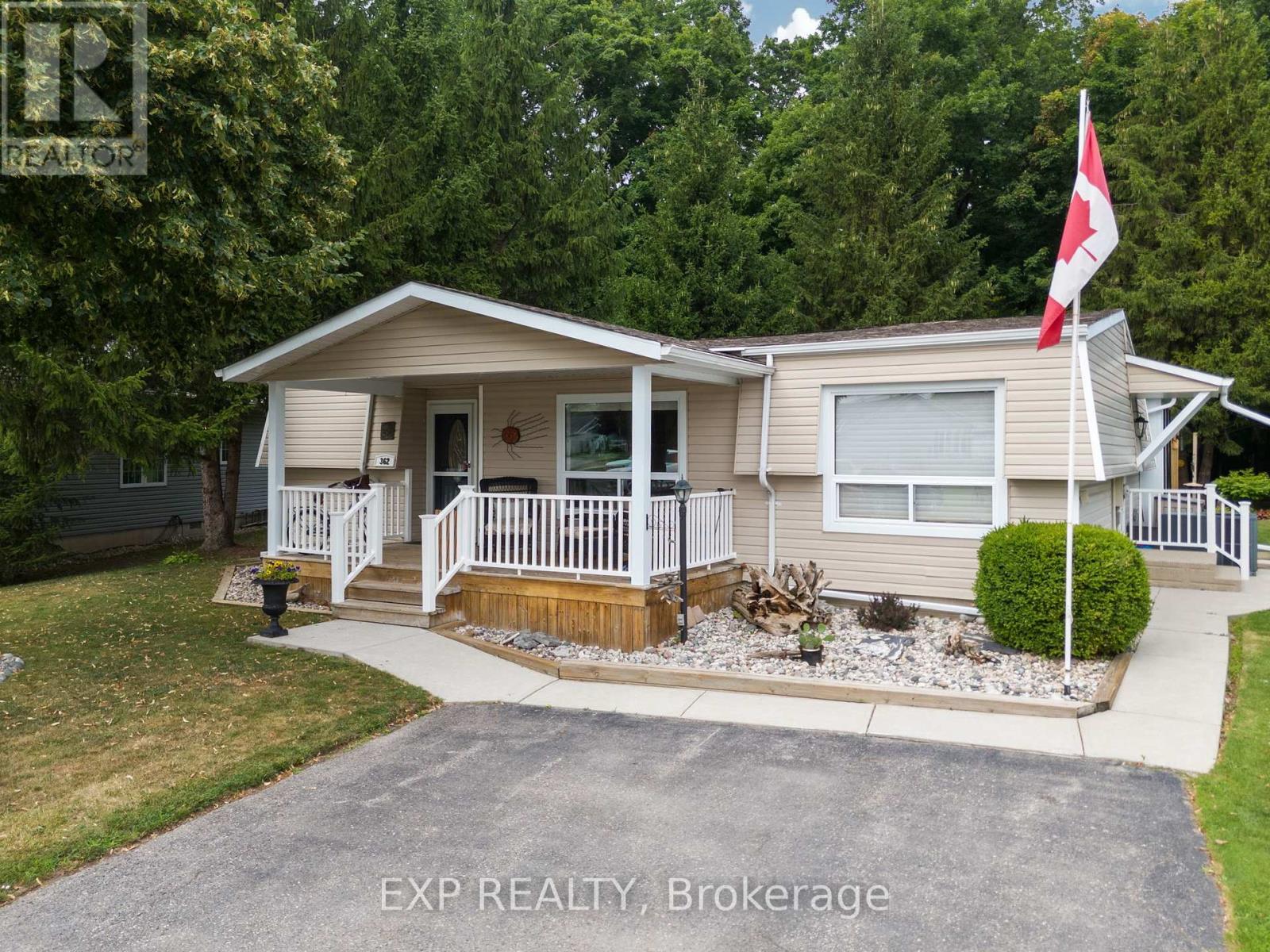 362 Shannon Boulevard, South Huron, Ontario  N0M 1T0 - Photo 38 - X12314092