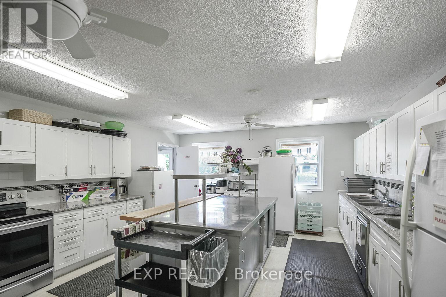 362 Shannon Boulevard, South Huron, Ontario  N0M 1T0 - Photo 43 - X12314092