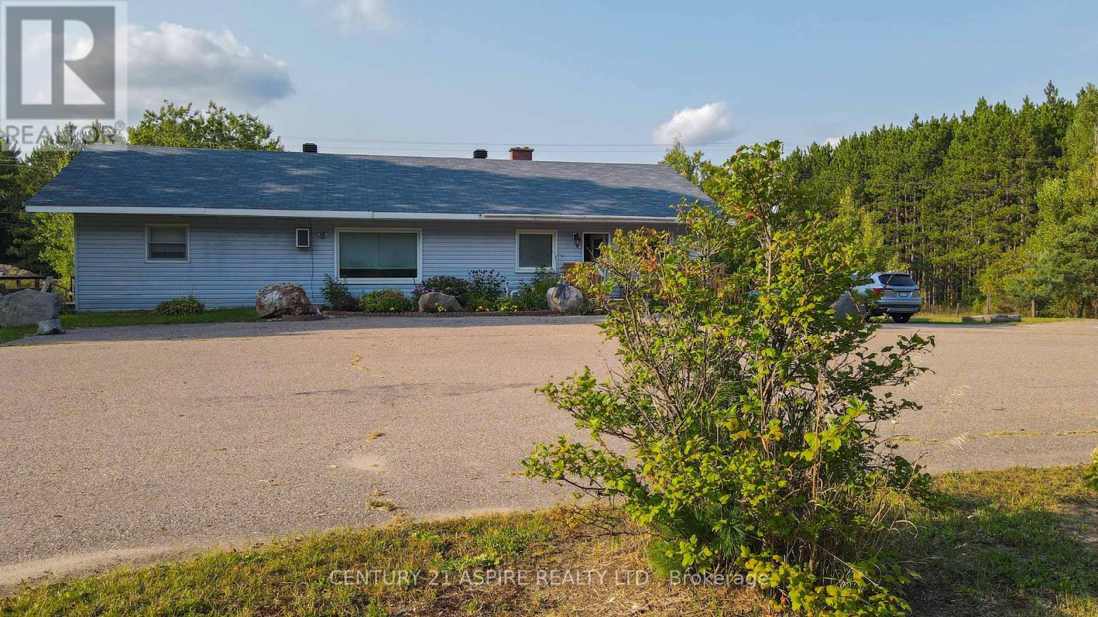 16358 Highway 60 Highway, Killaloe, Ontario  K0J 2A0 - Photo 3 - X12314106