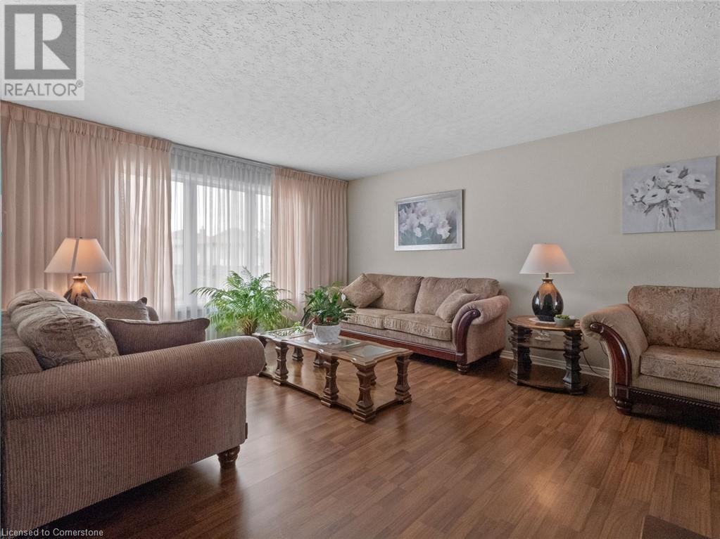 Property at 36 ROBERT Street image 5