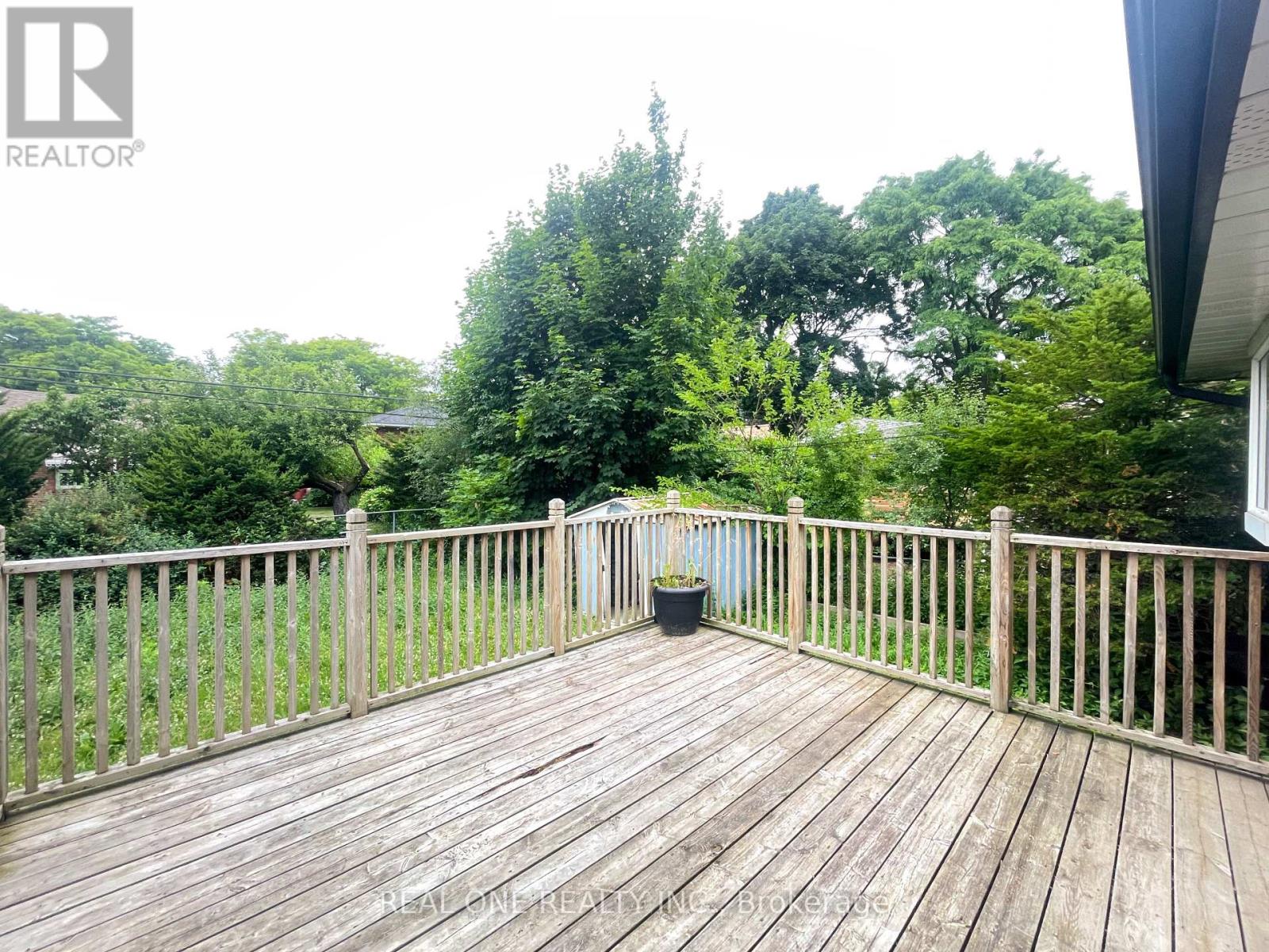 48 Lionel Heights Crescent, Toronto, Ontario  M3A 1M1 - Photo 21 - C12314138