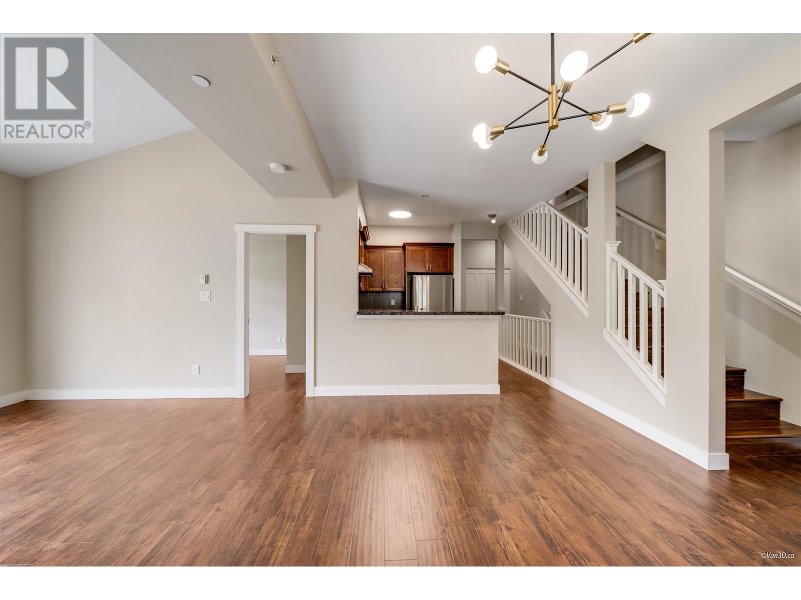 Property at 18 7388 MACPHERSON AVENUE image 4