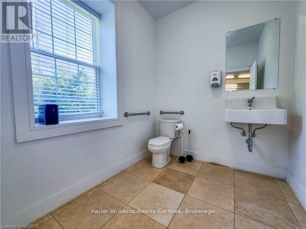 12 Leggett Lane, Kincardine, Ontario  N0G 2T0 - Photo 6 - X12314175