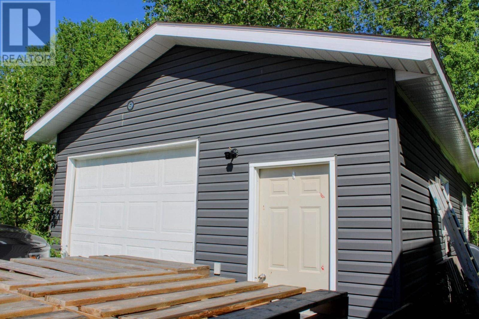 2 Essa Pl, Manitouwadge, Ontario  P0T 2C0 - Photo 31 - TB252166