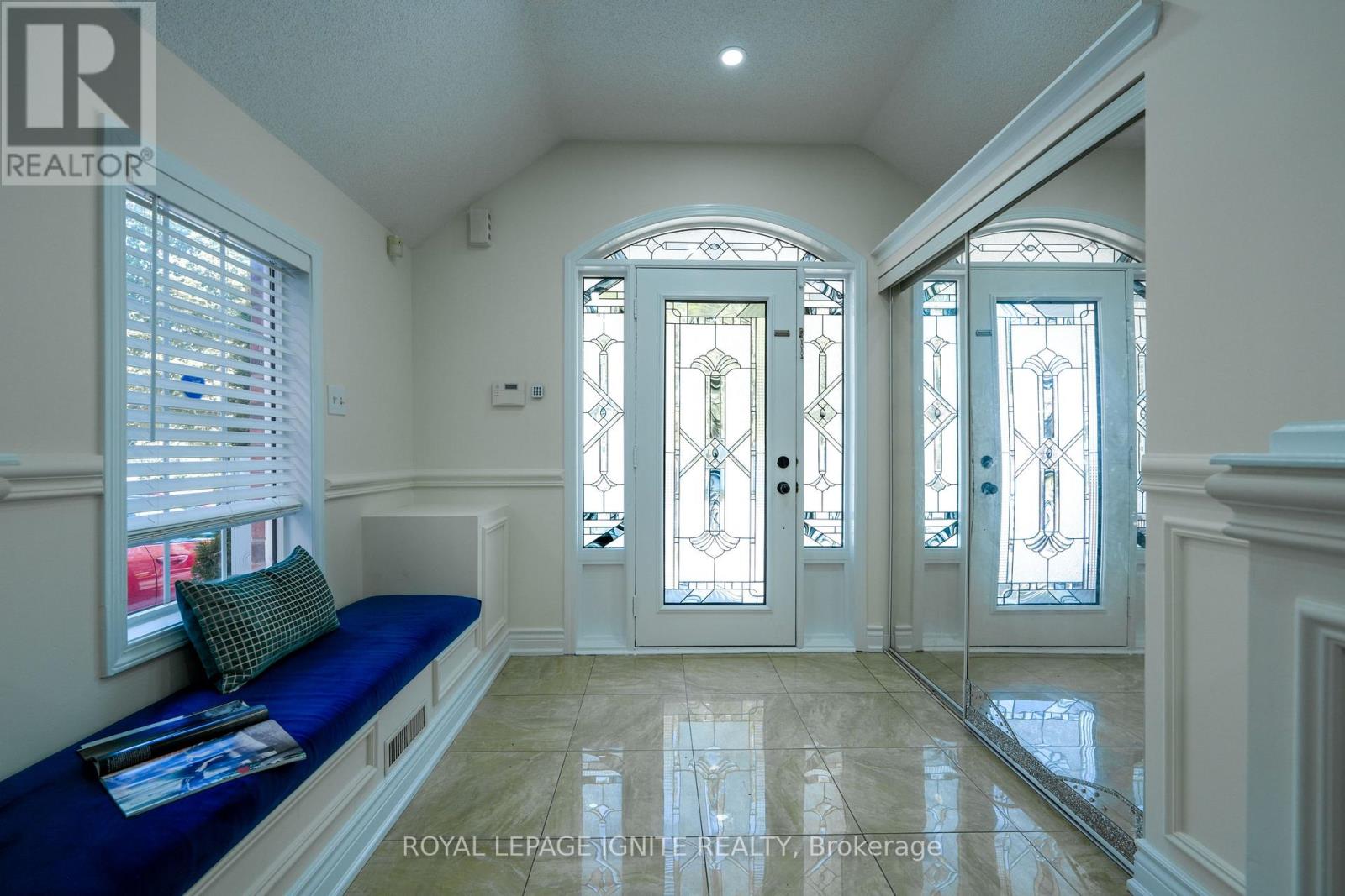 5 Dent Street, Ajax (Northwest Ajax), Ontario  L1T 4E8 - Photo 4 - E12314165