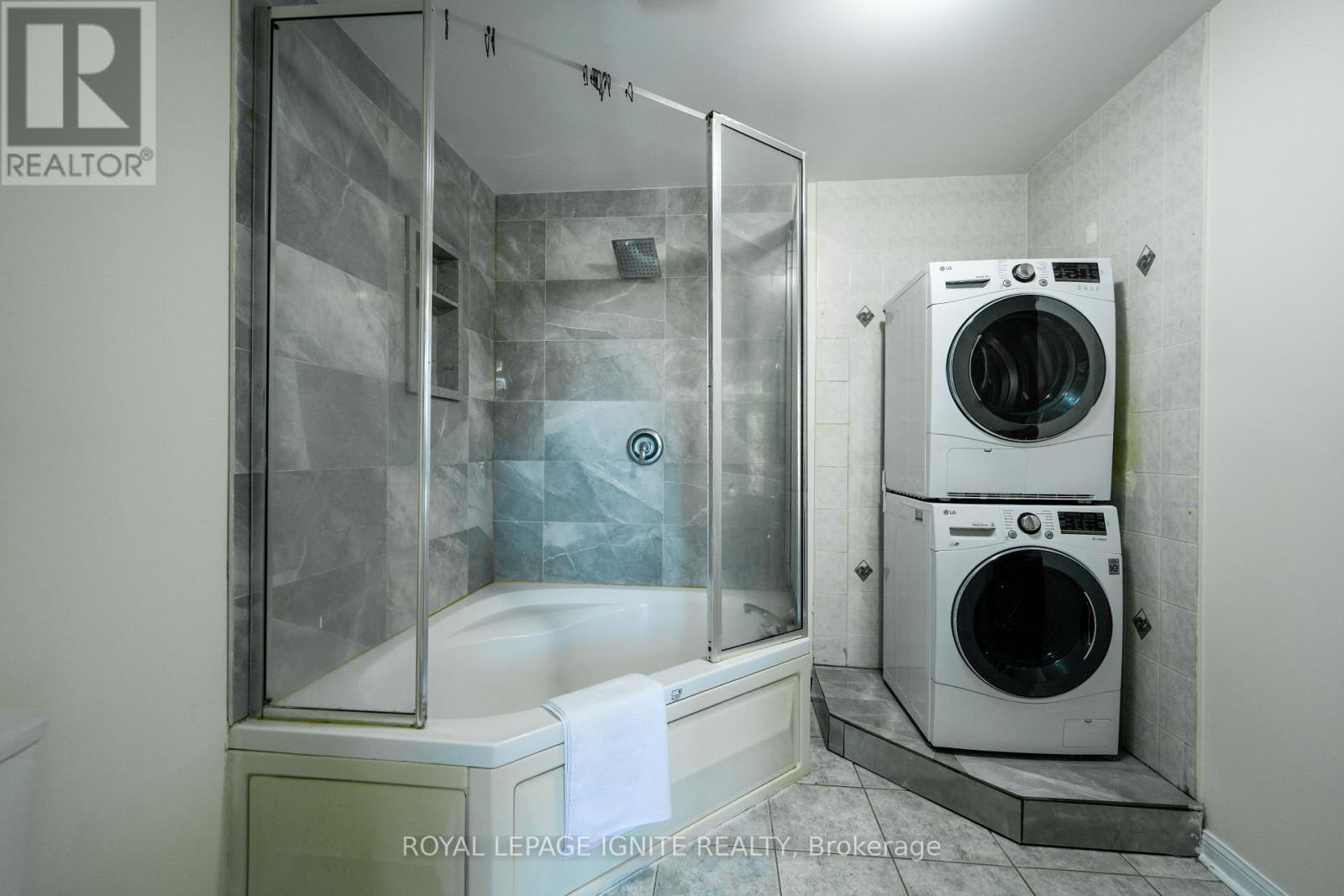 5 Dent Street, Ajax (Northwest Ajax), Ontario  L1T 4E8 - Photo 44 - E12314165