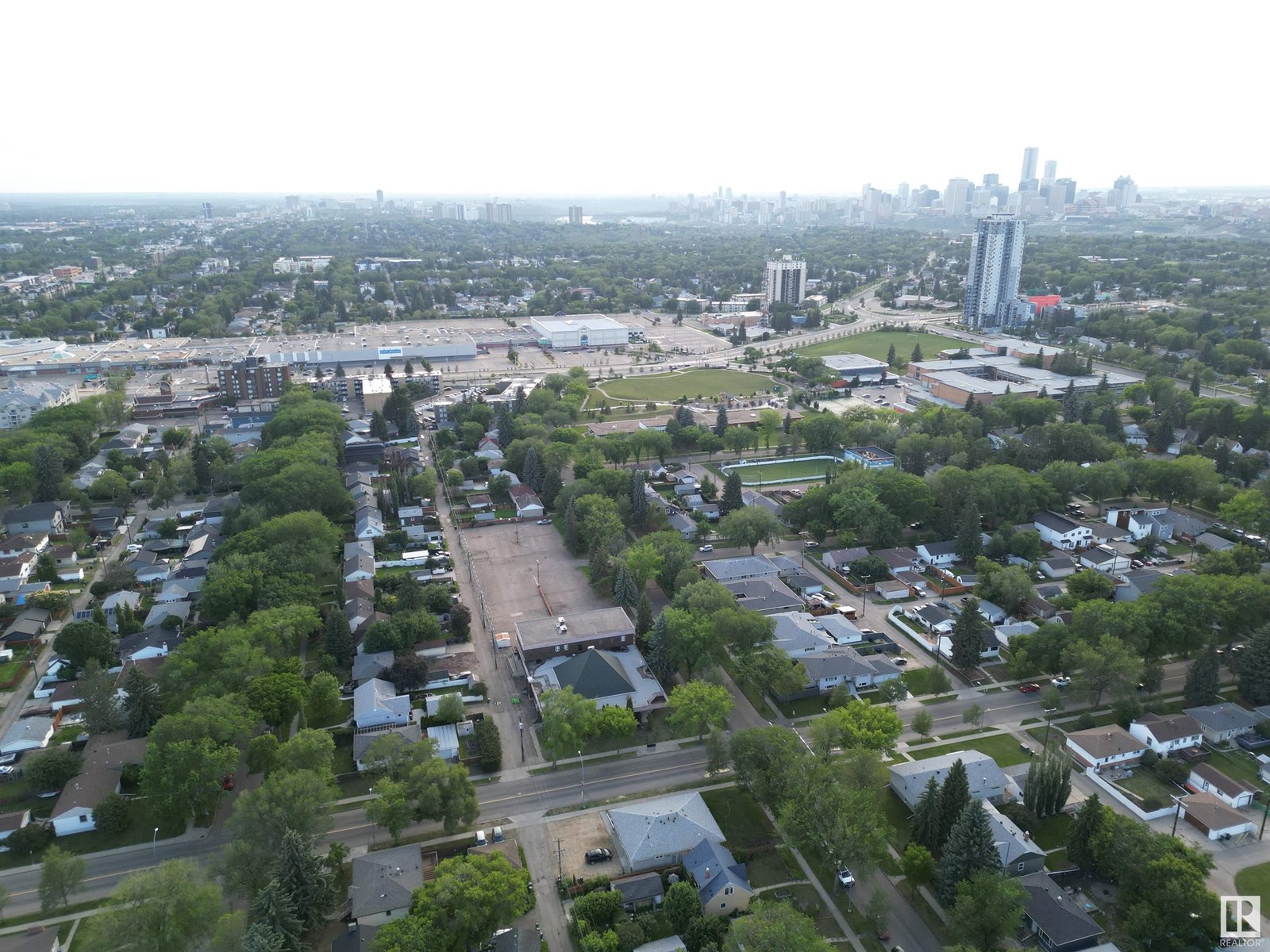 7907 86 Av Nw, Edmonton, Alberta  T6C 1J2 - Photo 7 - E4450239