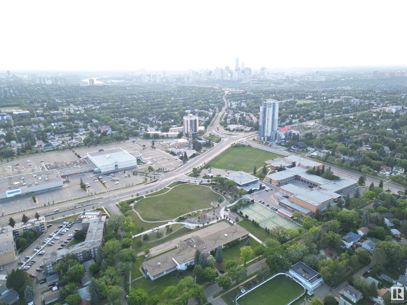 7907 86 Av Nw, Edmonton, Alberta  T6C 1J2 - Photo 8 - E4450239