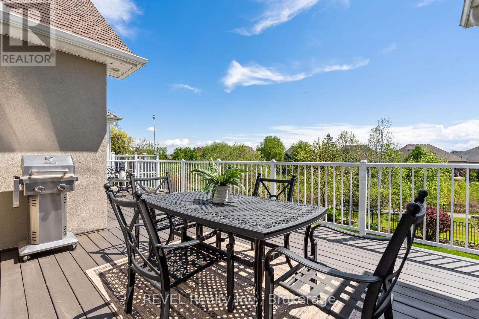 116 Sunrise Court, Fort Erie, Ontario  L0S 1N0 - Photo 31 - X12158262