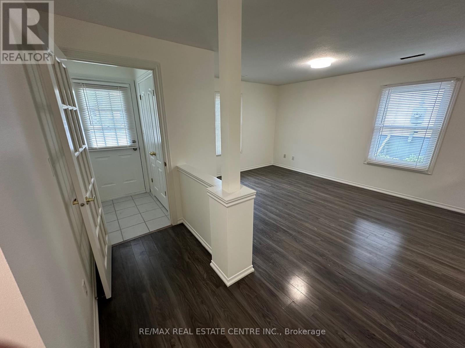 15 East 33rd Street, Hamilton, Ontario  L8V 3S9 - Photo 10 - X12314168