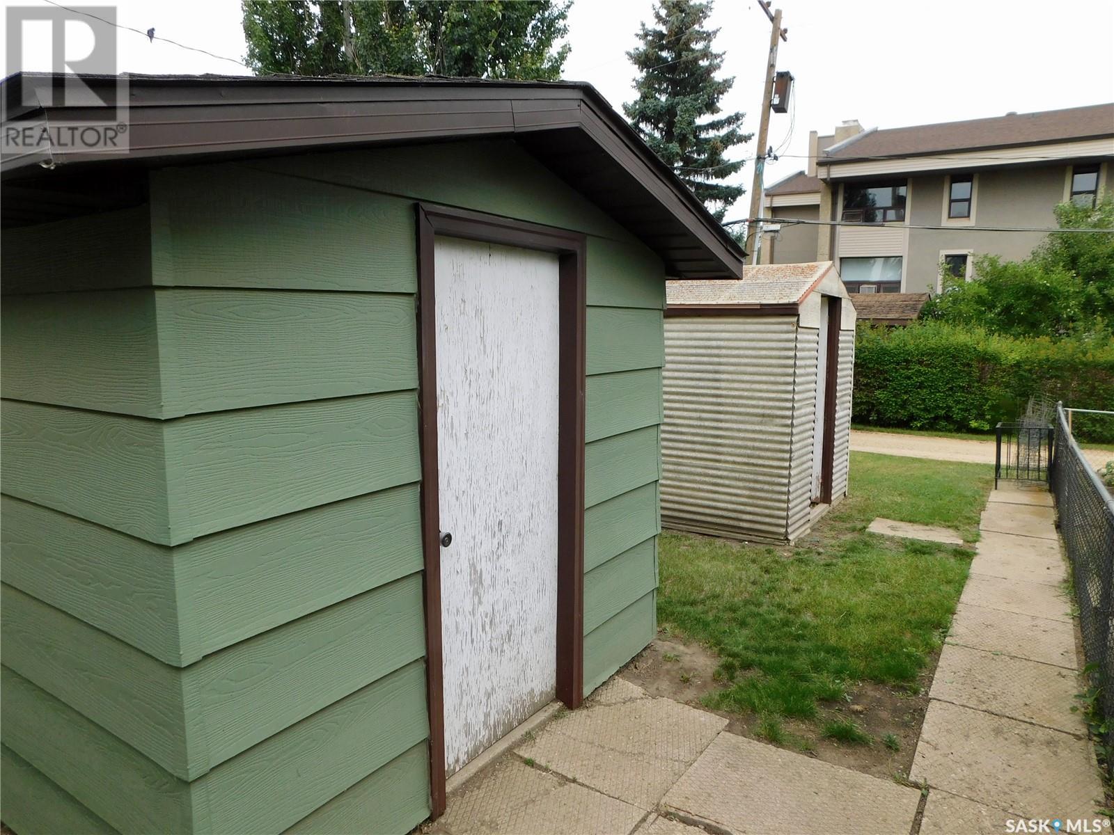 217 5th Avenue E, Assiniboia, Saskatchewan  S0H 0B0 - Photo 40 - SK014076