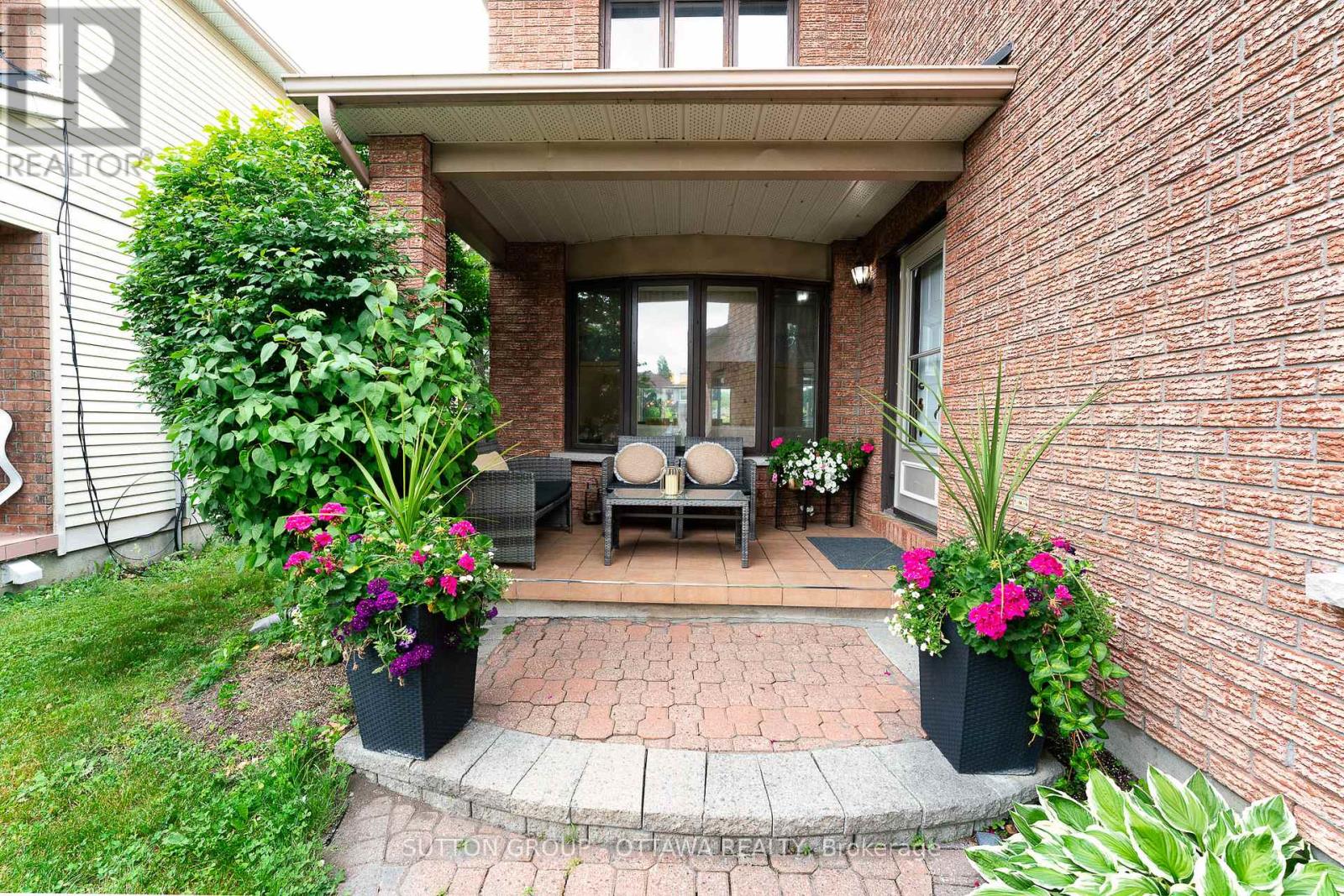 Property at 2163 JOHNSTON ROAD image 4