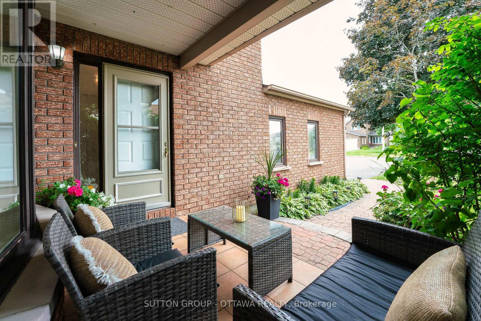 Property at 2163 JOHNSTON ROAD image 5