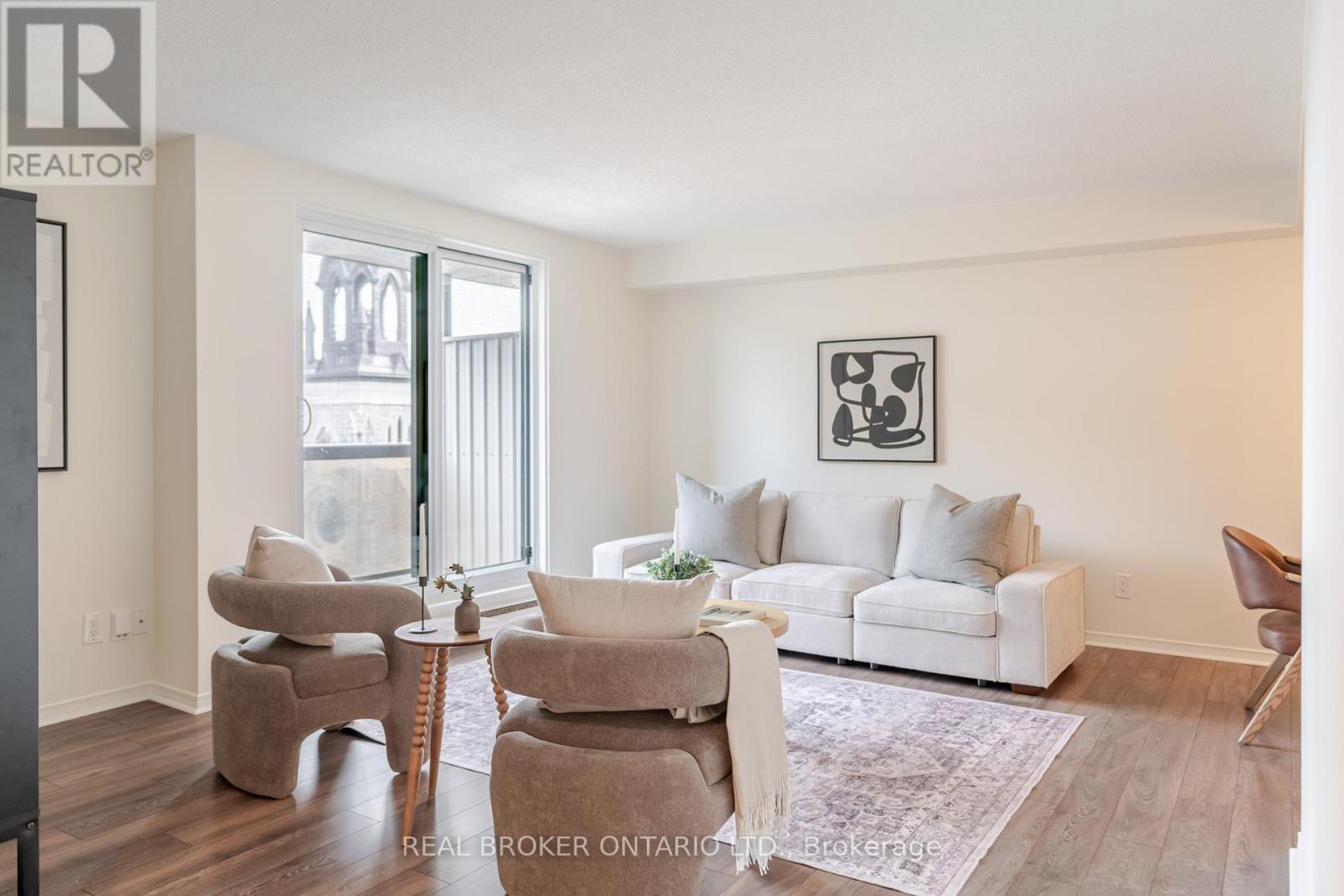 906 - 199 Kent Street, Ottawa, Ontario  K2P 2K8 - Photo 14 - X12314223