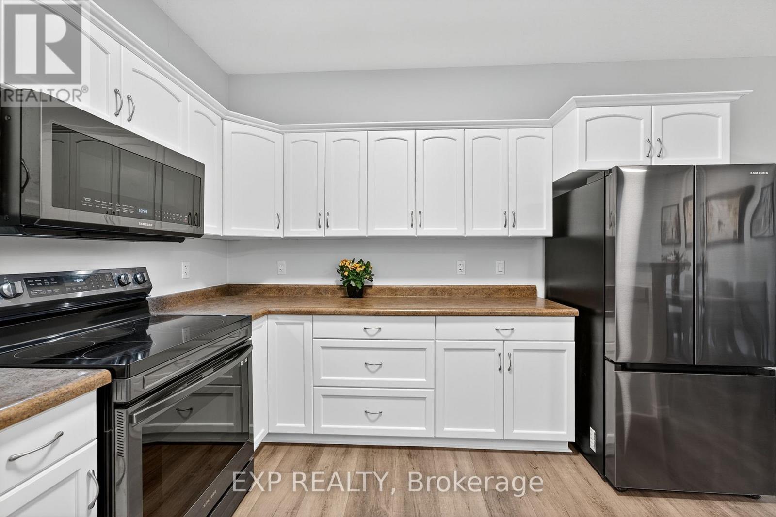 92 Tate's Bay Road, Trent Lakes, Ontario  K0M 1A0 - Photo 12 - X12314179