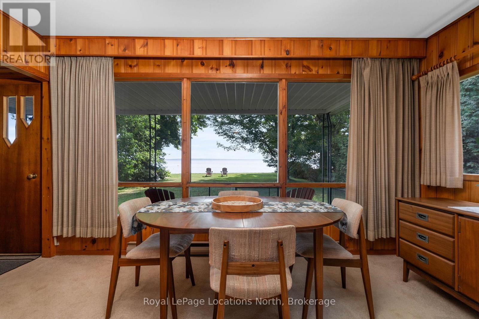 297 Beach Road, Innisfil, Ontario  L0L 1R0 - Photo 12 - N12314196