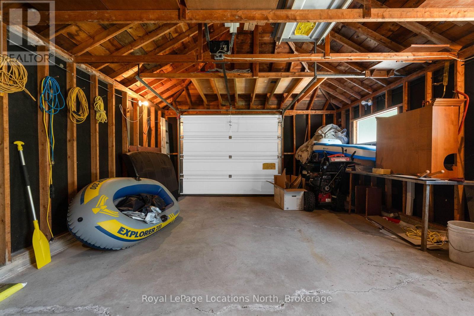 297 Beach Road, Innisfil, Ontario  L0L 1R0 - Photo 21 - N12314196
